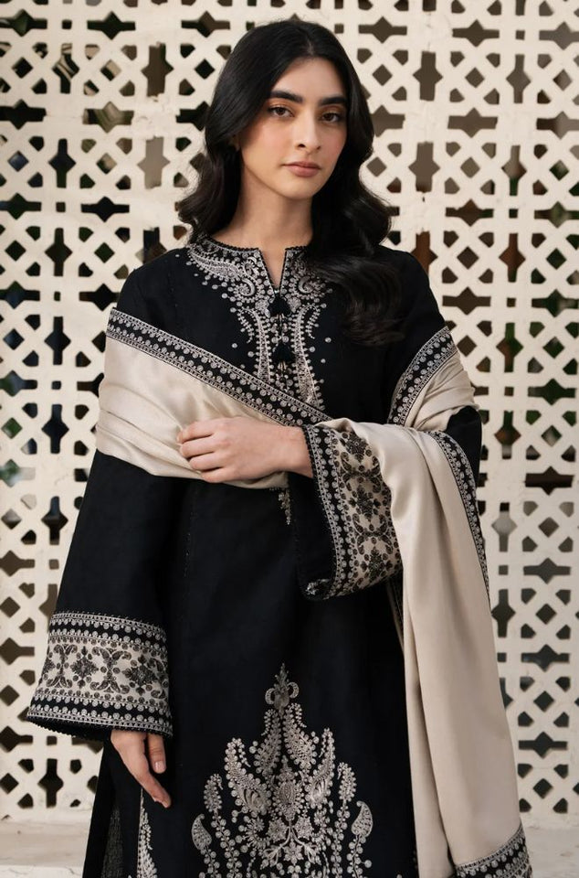 BLACK BEAUTY WOMEN LAWN COLLECTION