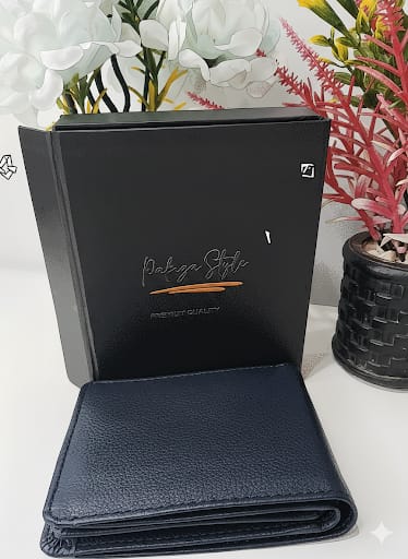 Classic Black Leather Bifold Wallet – For the Modern Gentleman* 🖤